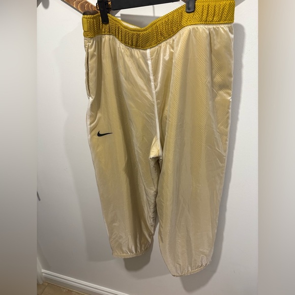 NWOT- Nike Sportswear Tech Pack Women's Pants Loose Fit- XL - Picture 3 of 10